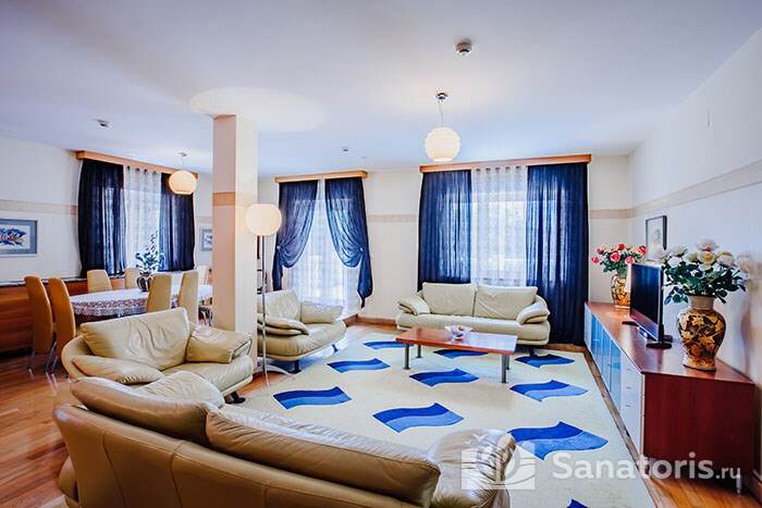 Апартаменты 5-комнатные 3-местные (коттедж)