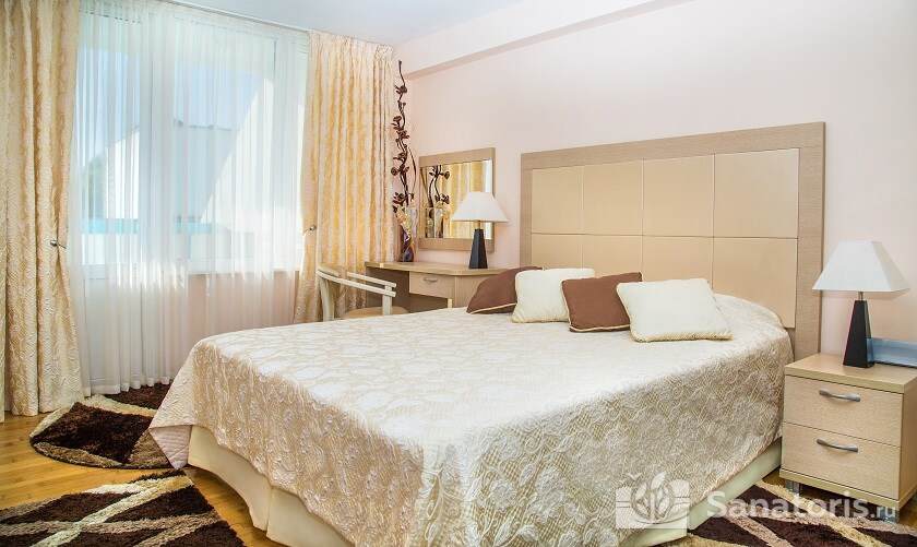 Люкс 3-комнатный 2-местный (№ 400)