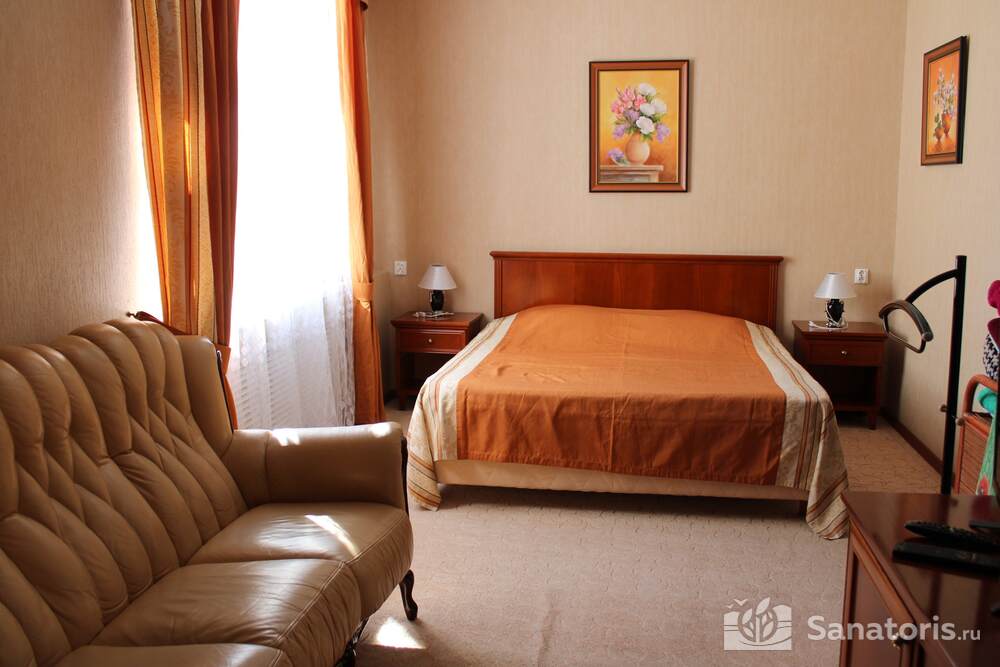 Двухместный семейный номер «Люкс» с удобствами