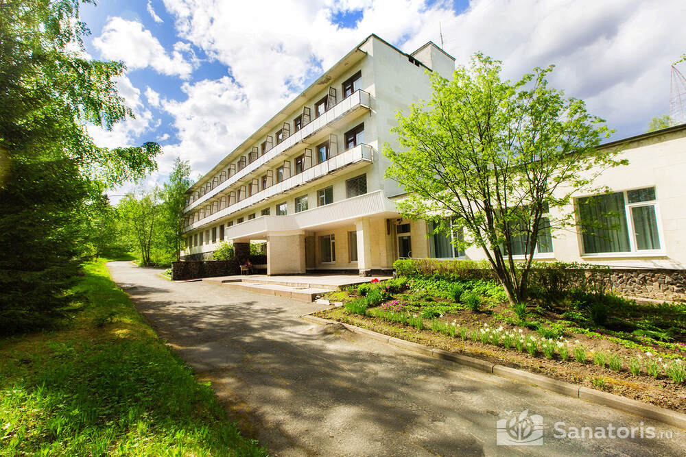 Белые ключи