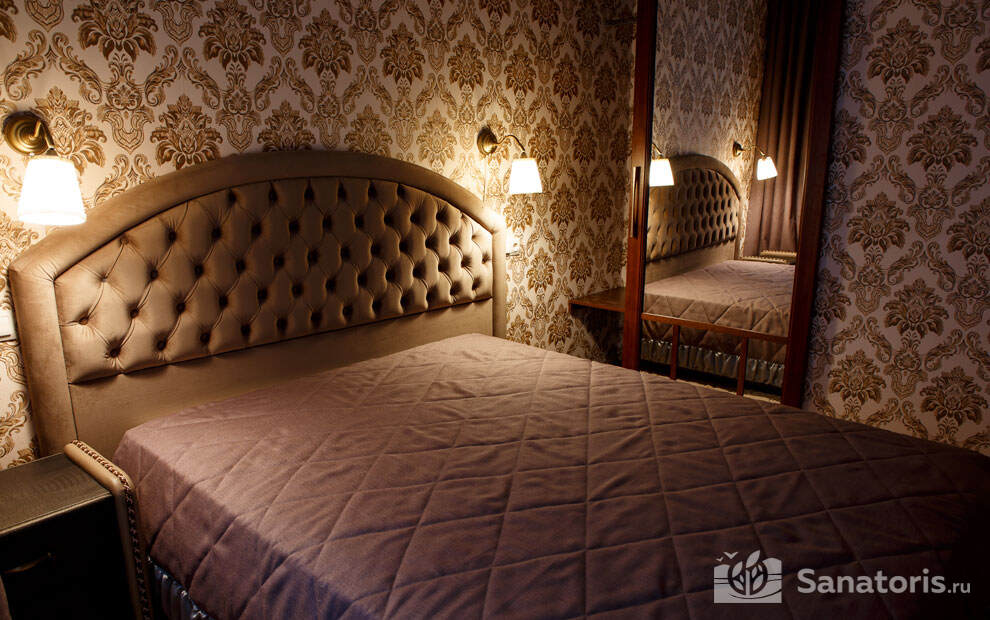 Номер «Люкс», 2-комнатный (до 4-х человек)