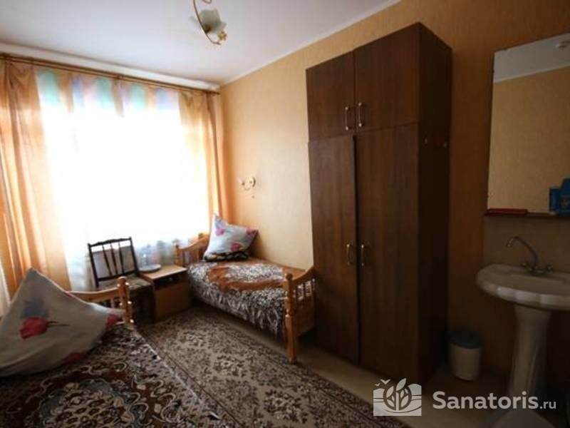 2-х местный номер с частичными удобствами