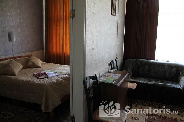 1 местный номер с удобствами,    1 корпус