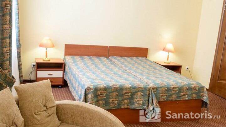 Дача №4: однокомнатный двухместный номер 1 категории