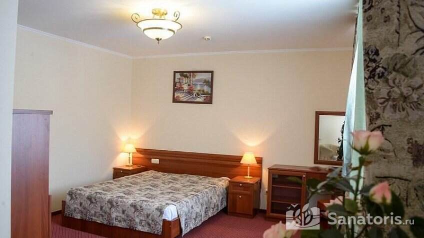 Дача №10: однокомнатный двухместный номер 1 категории (комфорт)