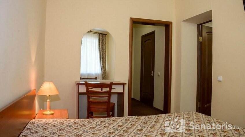 Дача №9: двухкомнатный двухместный номер 1 категории