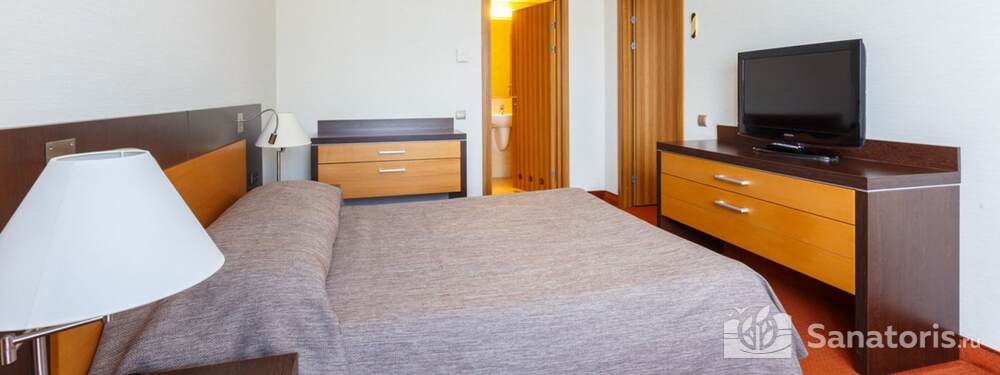 Люкс двухкомнатный Главный корпус