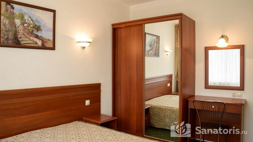 Парус №3: двухкомнатный двухместный номер 1 категории