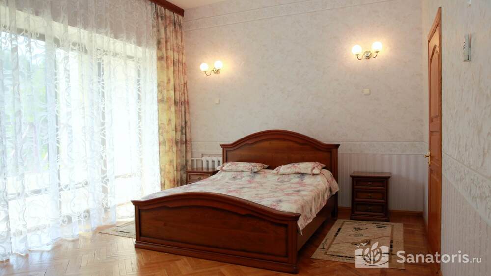 1-местный 2-комнатный люкс