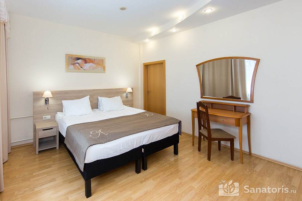 Люкс 2 комнатный Корпус "Славянский"