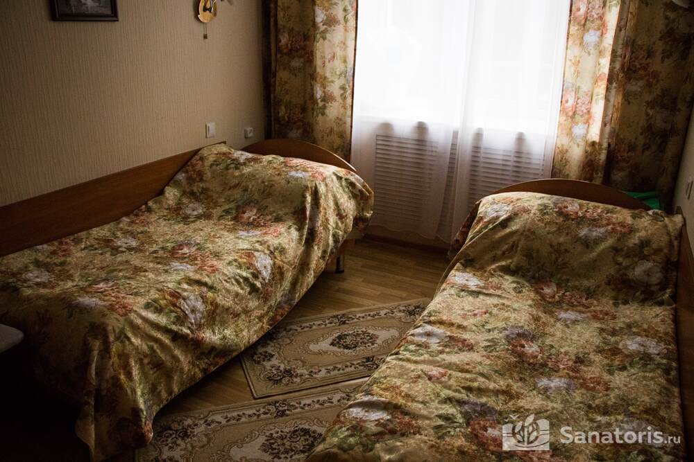 1-ком. 2х-местный номер (сан.узел на 2 номера) 