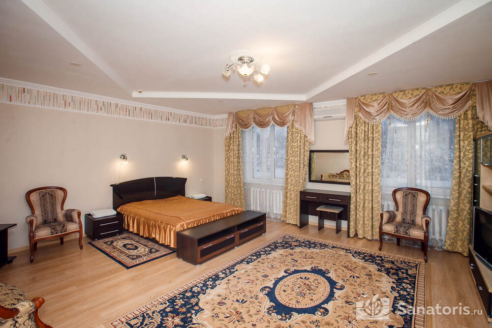 Джуниор Сюит