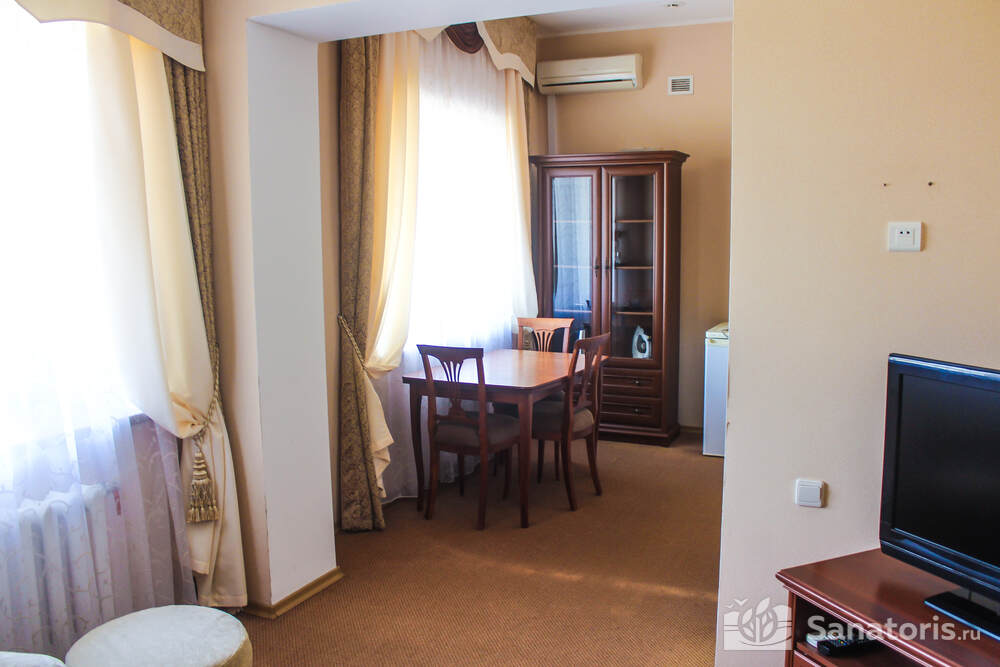 2 местный двухкомнатный люкс корпус 10