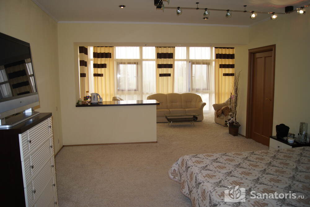 "Де Люкс" корпус №3