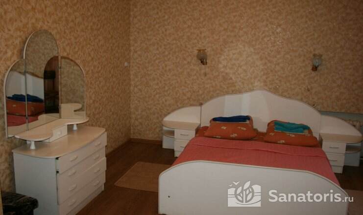 СТАНДАРТНЫЙ 4-МЕСТНЫЙ 3-КОМНАТНЫЙ СЕМЕЙНЫЙ