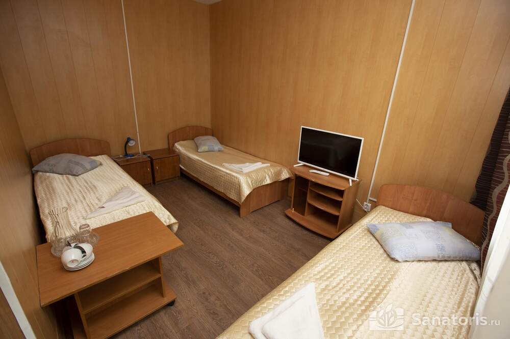 Путевка - номер третьей категории - трехместный