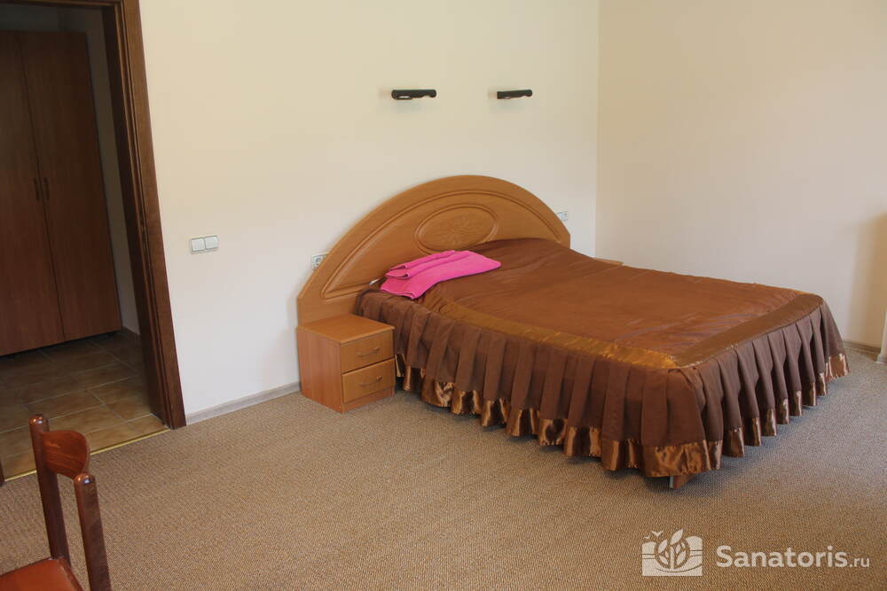 1 местный  номер люкс корпус 8