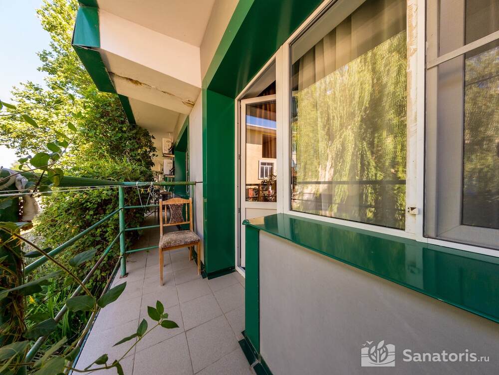 Двухместный номер 5 корпус Стандарт (вид во двор)