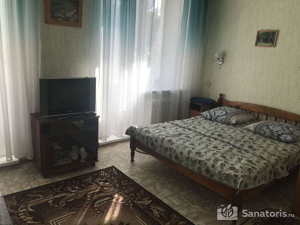 Джуниор Сюит