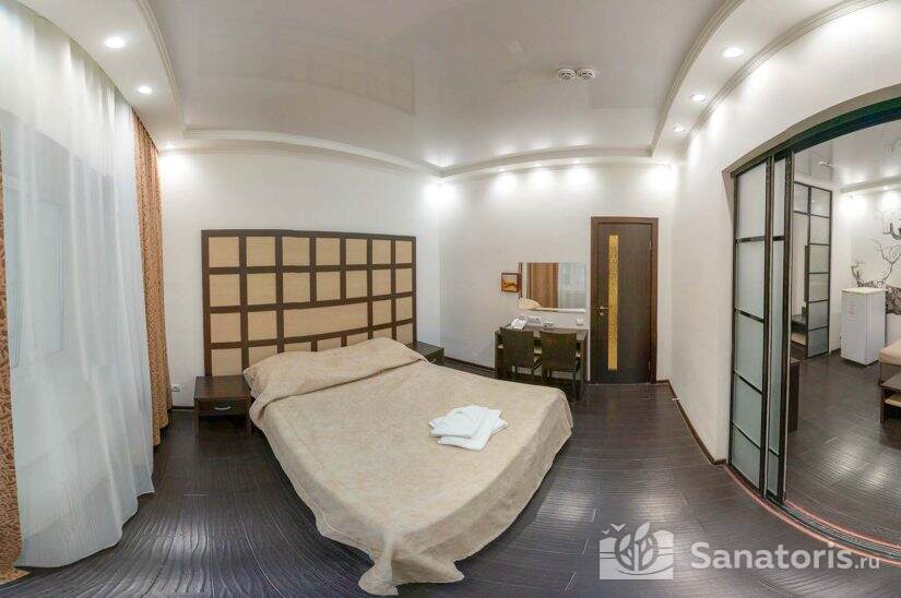 Номер категории «люкс» в японском стиле