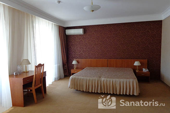 Двухместный двухкомнатный номер люкс (Корпус 2)