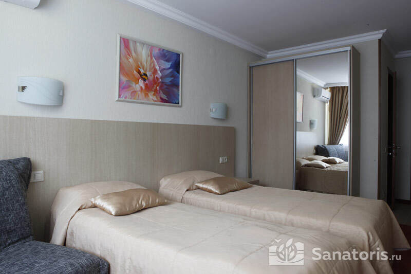 Стандарт 2-х местный с балконом Корпус №2 «Лазурный»