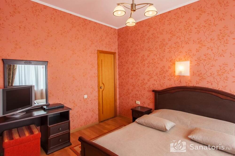 Люкс 2-х местный 2-х комнатный 4 корпус