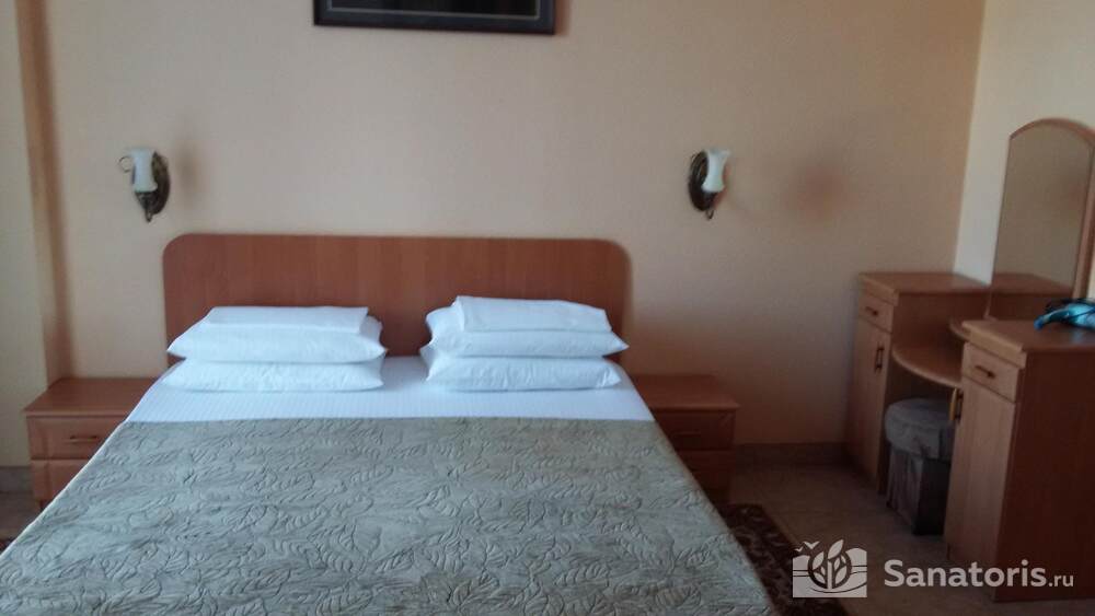 Студио/Полулюкс (2-комнатный)