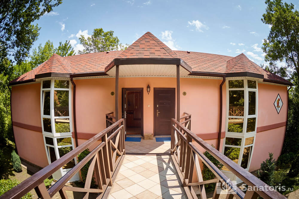 Номера категории "Люкс" в коттедже