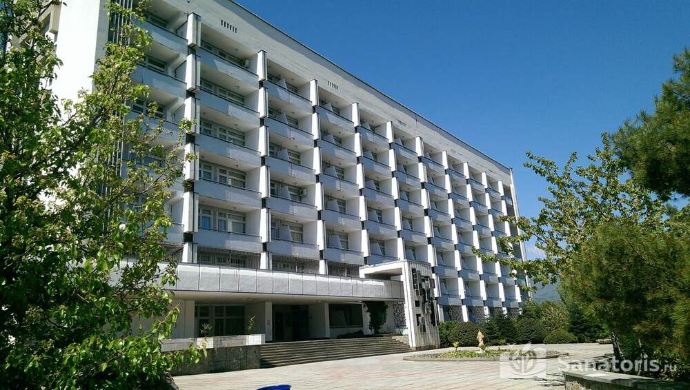 Алуштинский