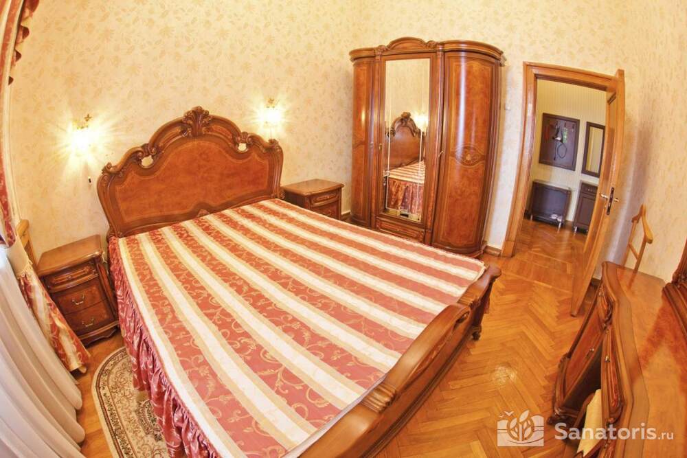 Апартамент 3-комнатный 4-х местный,корпус 1