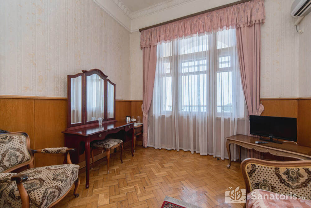 Одноместный стандарт без балкона (вид на парк) Корпус №1 «Импери