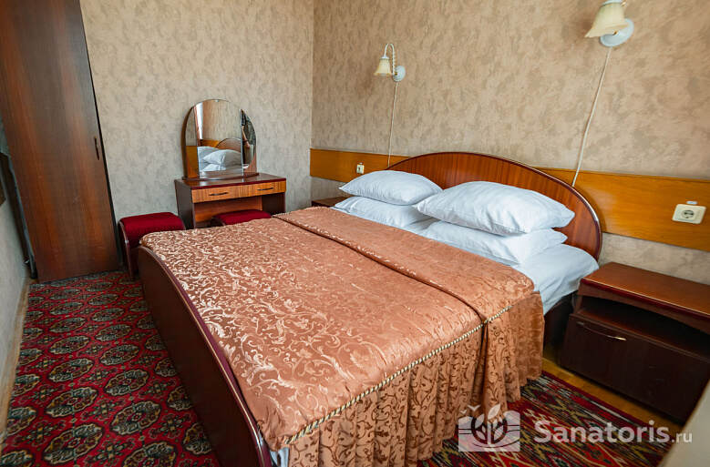 Двухместный двухкомнатный номер повышенной комфортности