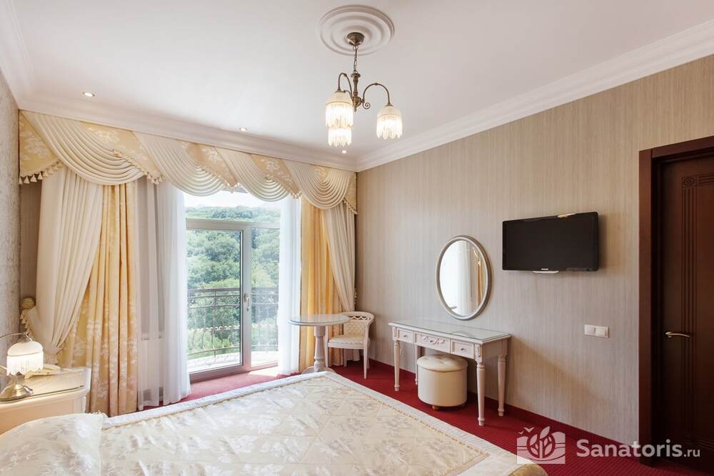 Двухкомнатный двухместный номер (Люкс — 56 м2)