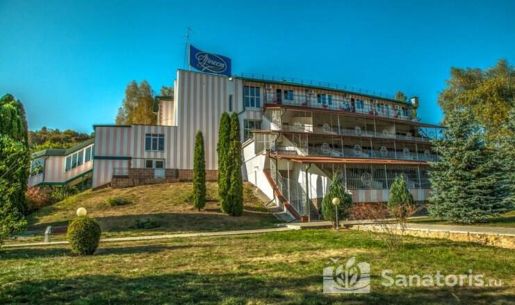 Вилла Арнест