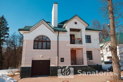 Коттедж № 8