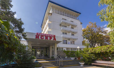 Пансионат Искра