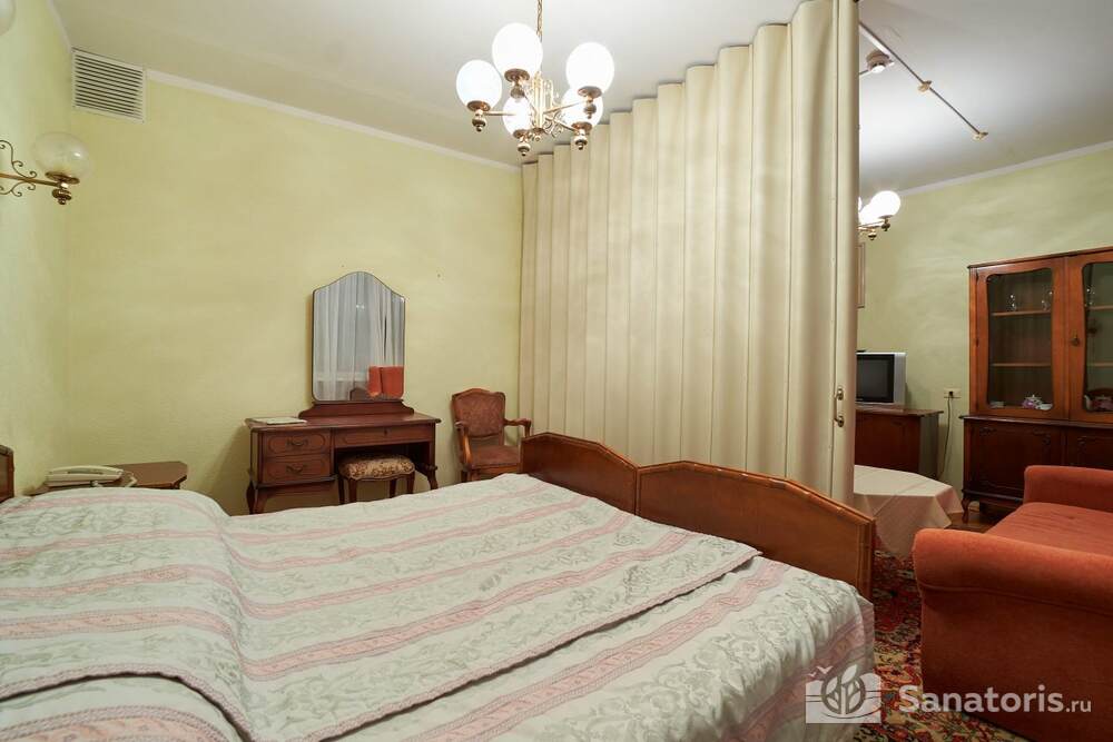 Джуниор сюит 2-местный 1-комнатный (коттедж №2)