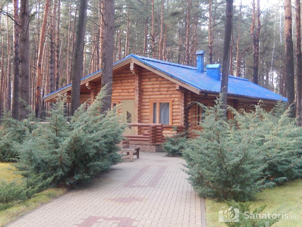 Коттедж 4-местный деревянный сруб