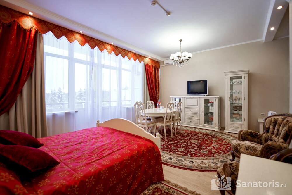 Джуниор сюит 2-местный 1-комнатный (основной корпус)