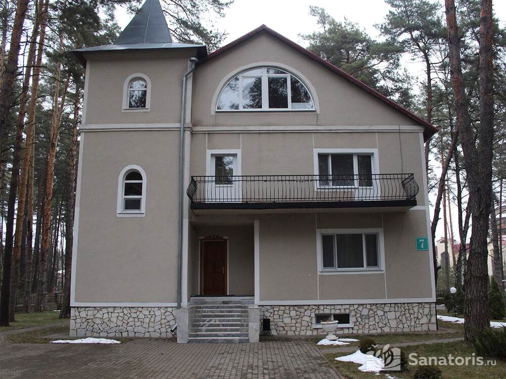 Коттедж 6-местный кирпичный