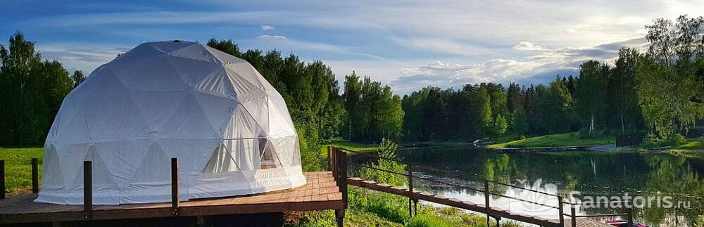 Бунгало с панорамным видом на реку