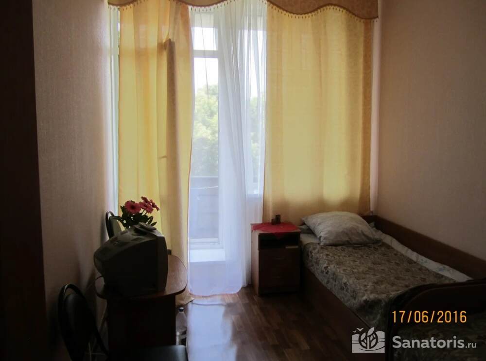 1 место в одноместном стандартном улучшенном номере с удобствами