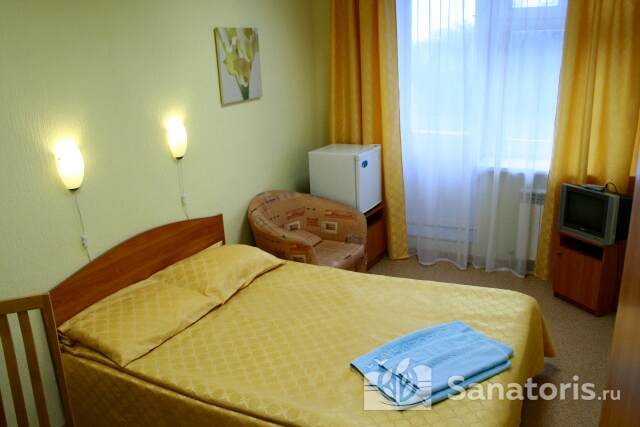 1 комнатный 2-х местный (большая кровать) "I категория"