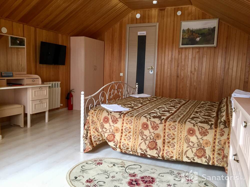 Коттеджи / У Озера-1