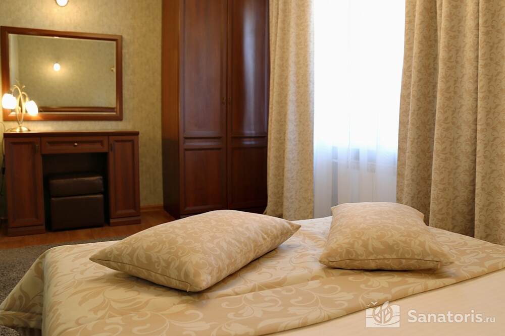 Номер «Люкс» (двухкомнатный)