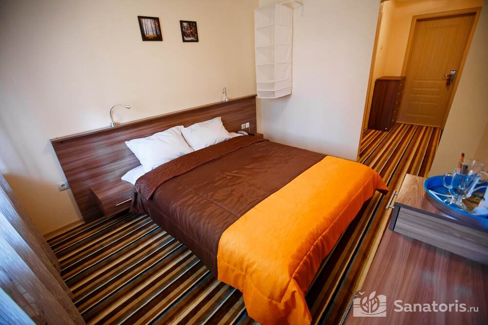 Стандарт двухместный с двухспальной кроватью