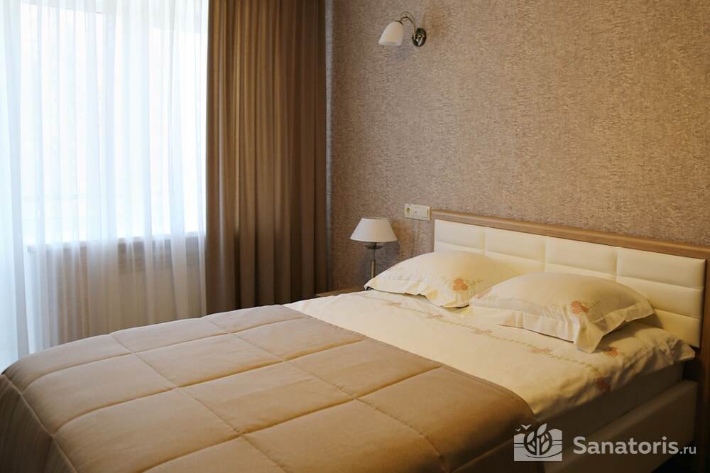 Номер «Люкс» (трехкомнатный)