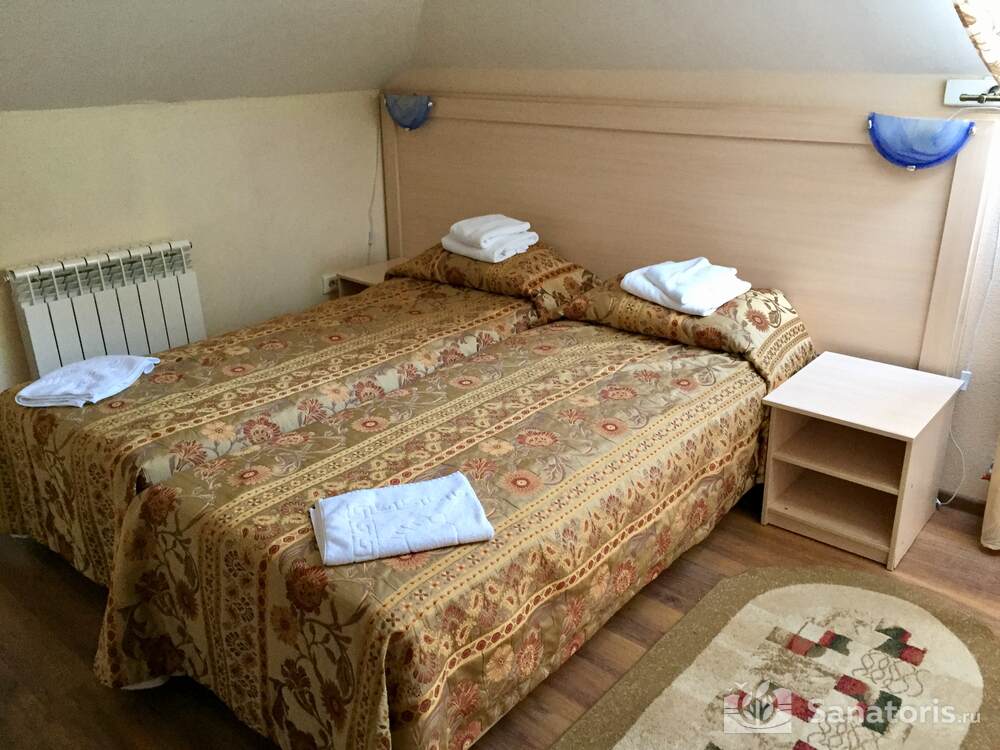  Коттеджи / У Озера-2