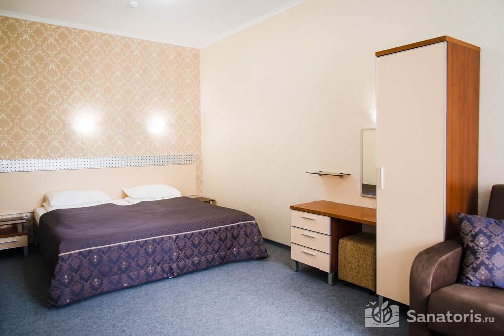 Однокомнатный номер повышенной комфортности (28 кв.м) Изумруд